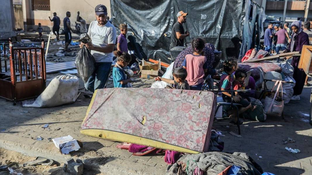 Gazzeliler yine göç yolunda: Zulüm katlanarak devam ediyor 13