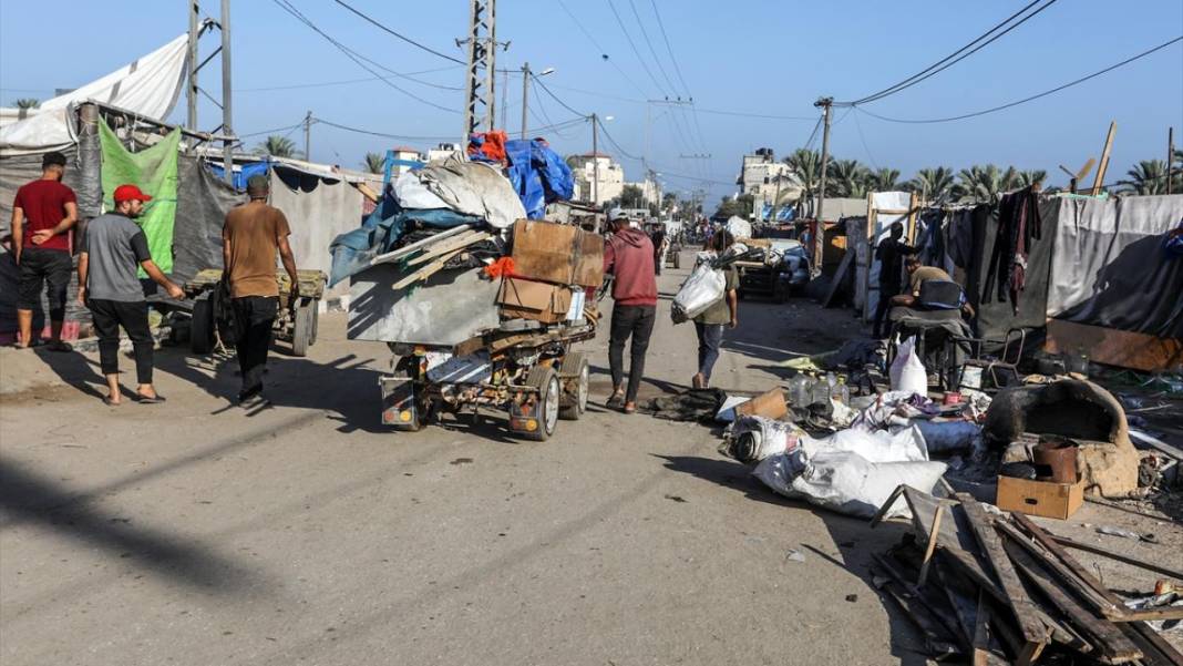 Gazzeliler yine göç yolunda: Zulüm katlanarak devam ediyor 22