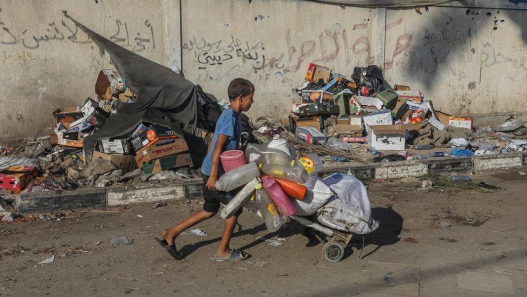 Gazzeliler yine göç yolunda: Zulüm katlanarak devam ediyor 24