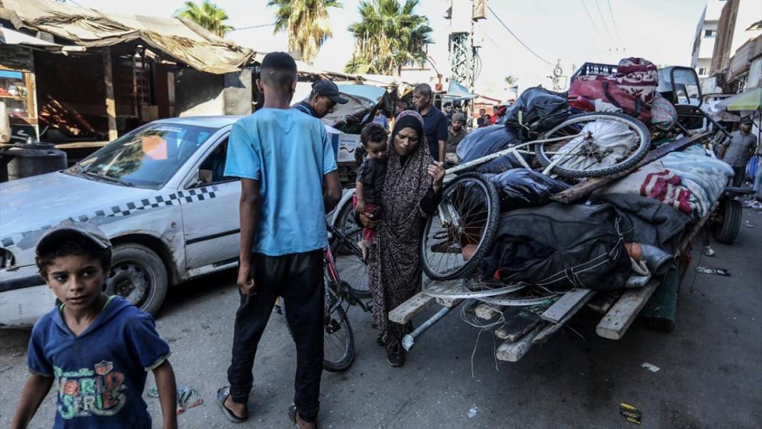 Gazzeliler yine göç yolunda: Zulüm katlanarak devam ediyor 25