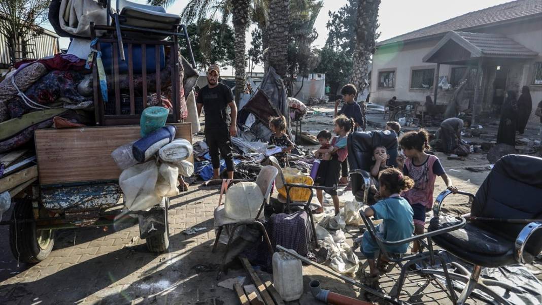 Gazzeliler yine göç yolunda: Zulüm katlanarak devam ediyor 6