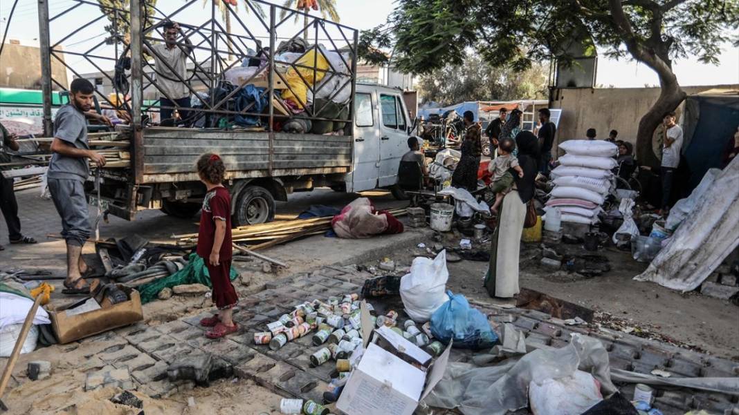 Gazzeliler yine göç yolunda: Zulüm katlanarak devam ediyor 9