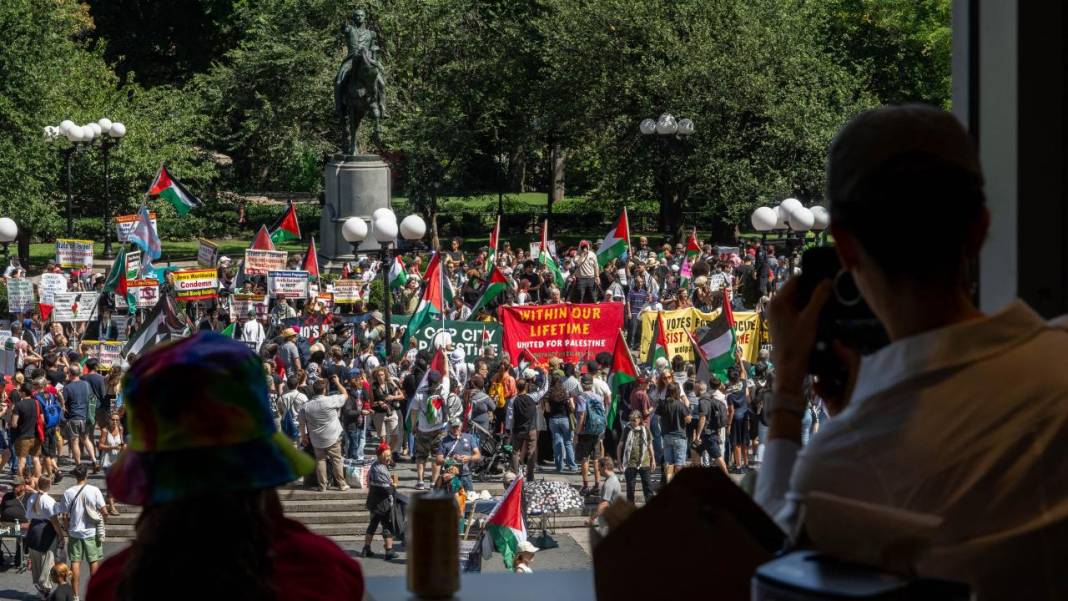 New York'ta Filistin'e destek, israile lanet gösterisi 1