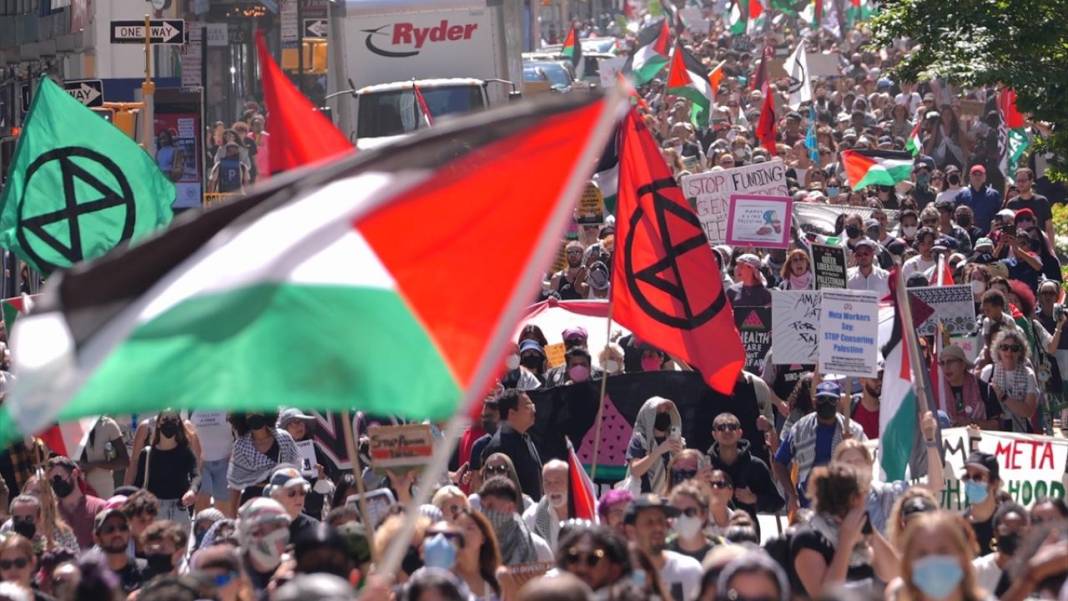 New York'ta Filistin'e destek, israile lanet gösterisi 10