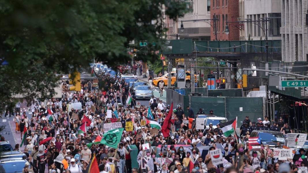New York'ta Filistin'e destek, israile lanet gösterisi 14