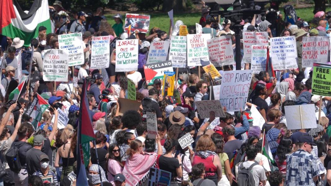 New York'ta Filistin'e destek, israile lanet gösterisi 6