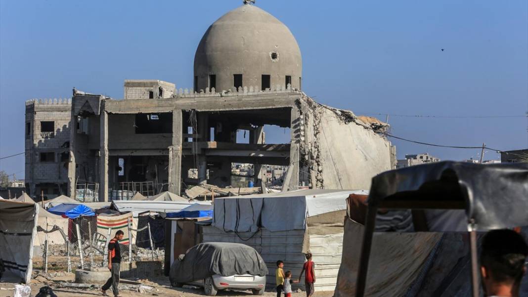 Gazze Şeridi’nde birçok cami harabeye döndü 14