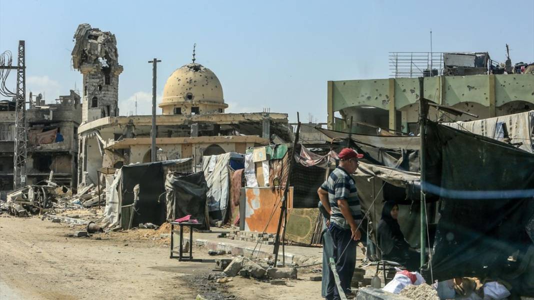 Gazze Şeridi’nde birçok cami harabeye döndü 15