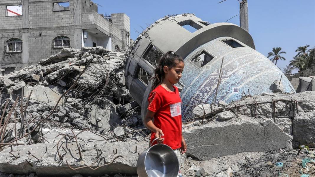 Gazze Şeridi’nde birçok cami harabeye döndü 2