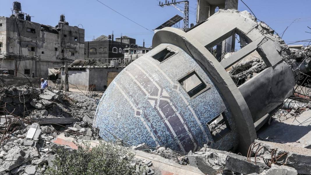 Gazze Şeridi’nde birçok cami harabeye döndü 3