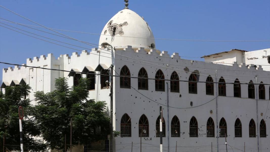 Gazze Şeridi’nde birçok cami harabeye döndü 6