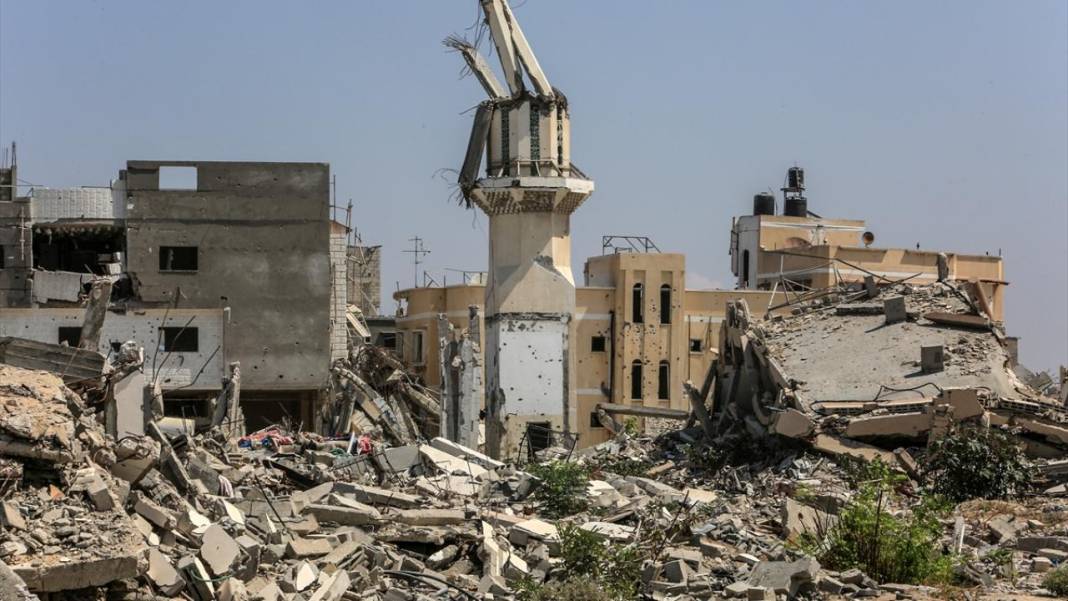 Gazze Şeridi’nde birçok cami harabeye döndü 7