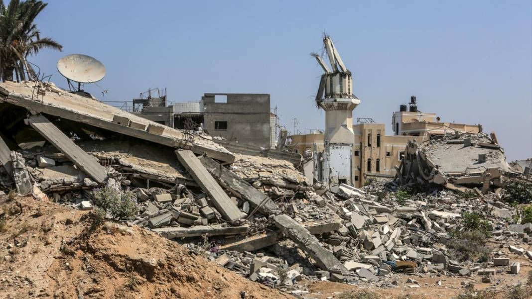 Gazze Şeridi’nde birçok cami harabeye döndü 8