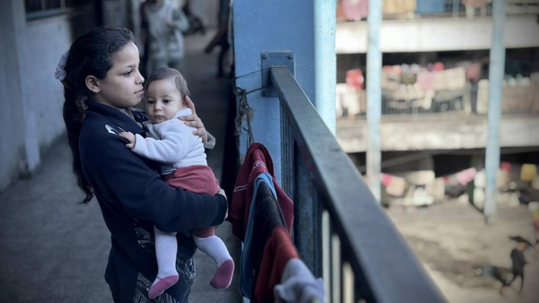 Elleri öpülesi Gazzeli çocuklar 11