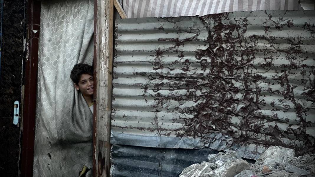 Elleri öpülesi Gazzeli çocuklar 19