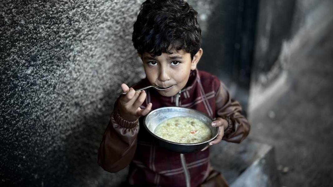 Elleri öpülesi Gazzeli çocuklar 26