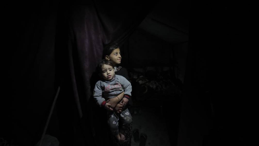israilin karanlığa gömdüğü Gazze'de günlük yaşam 7
