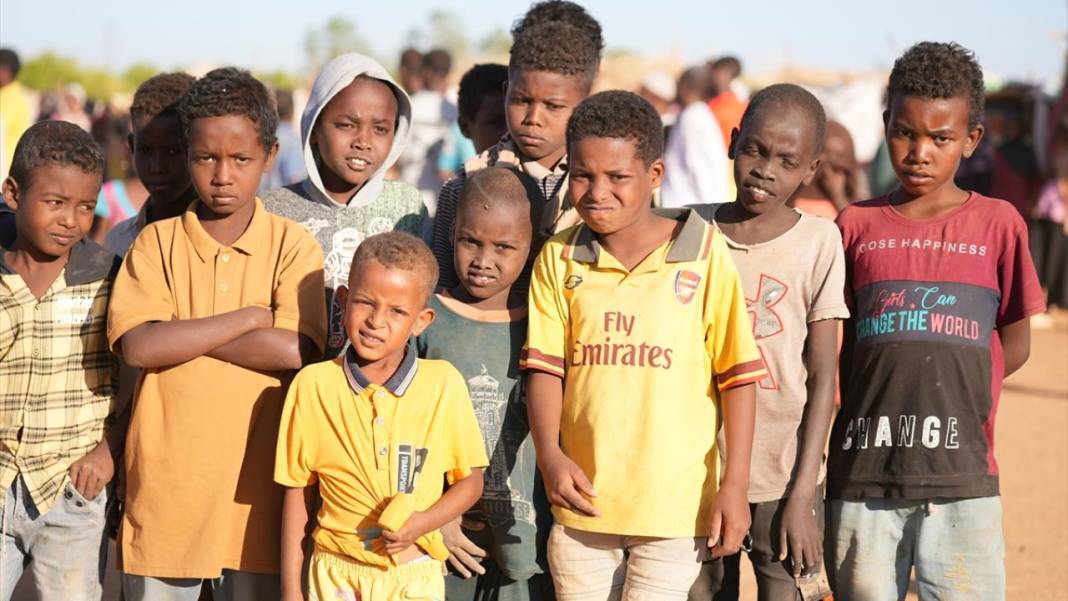 Sudan'da savaşın gölgesinde çocuklar 11