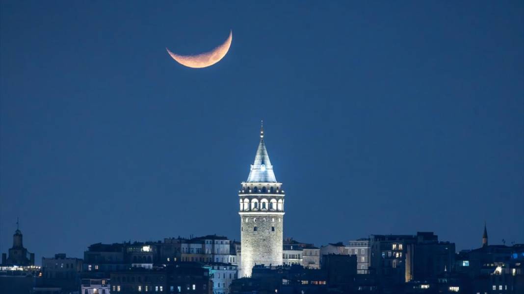 İstanbul'da Şaban ayı hilali 2