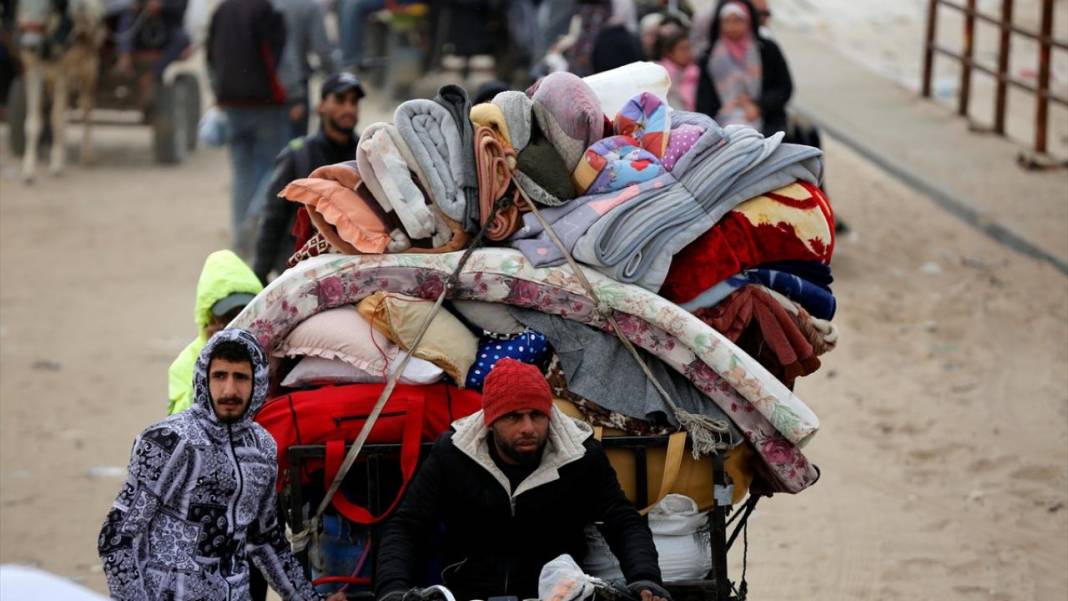 Yerlerinden edilen Filistinlilerin kuzeydeki evlerine göçü devam ediyor 14