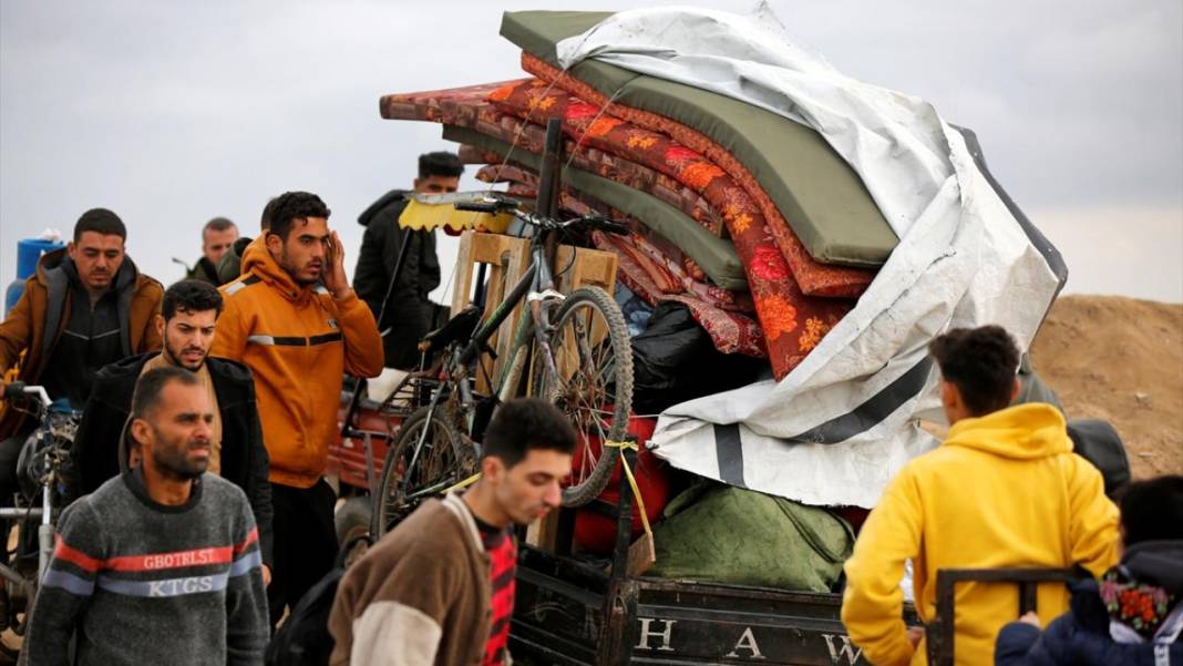 Yerlerinden edilen Filistinlilerin kuzeydeki evlerine göçü devam ediyor 8