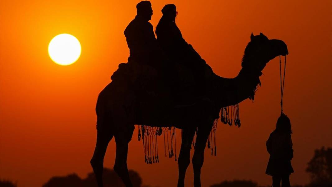 Pushkar Çölü'nde gün batımı 4