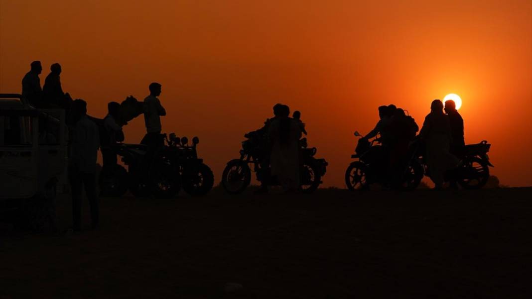 Pushkar Çölü'nde gün batımı 7