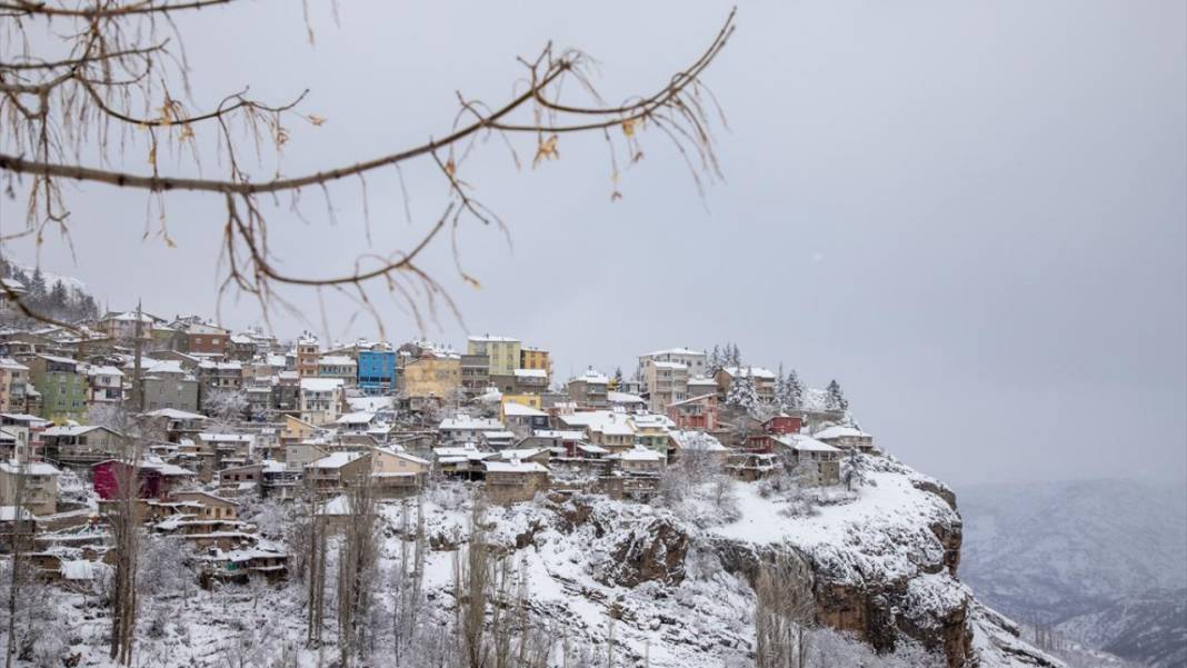 Konya’nın Taşkent ilçesi beyaza büründü 7