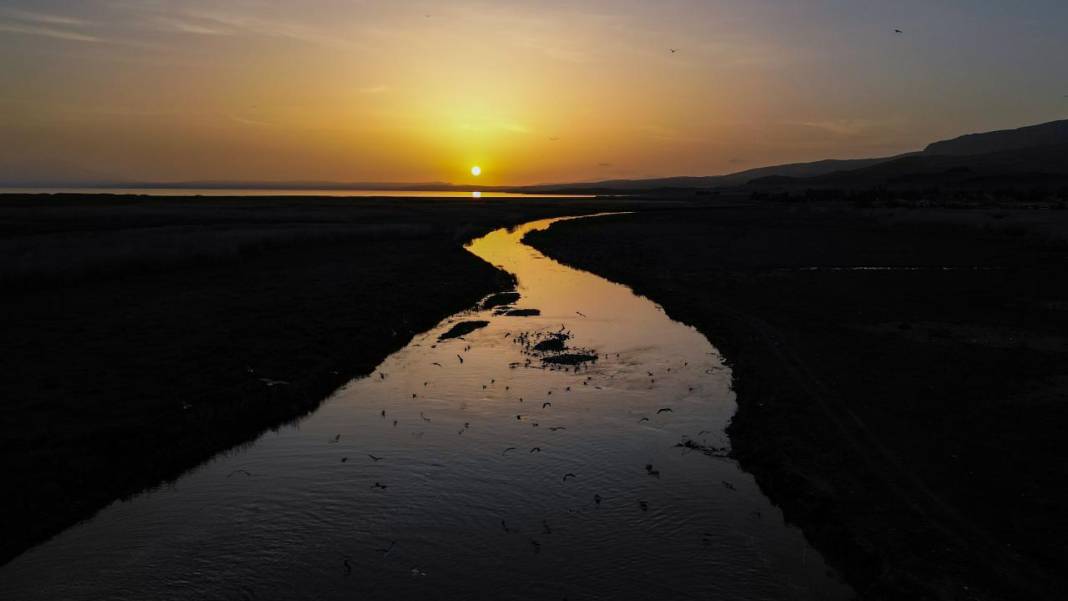 Van Gölü'nde gün batımı 6