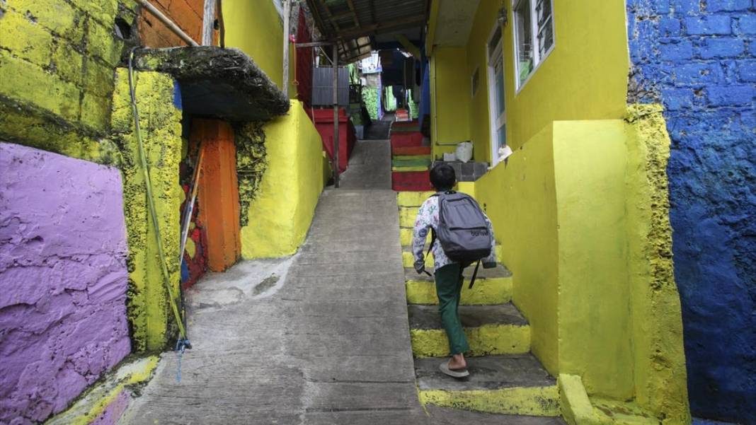 Endonezya'nın renkli mahallesi: Lembur Katumbiri 4