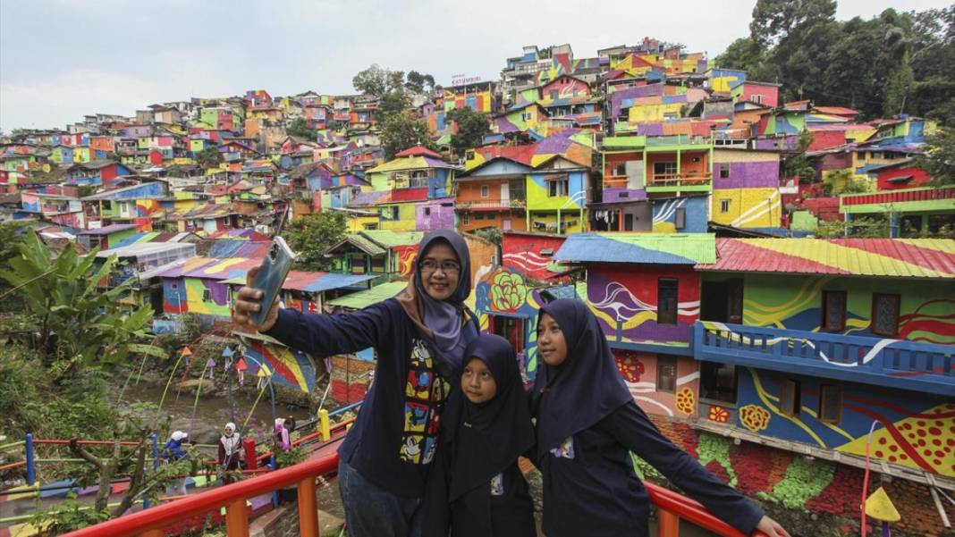 Endonezya'nın renkli mahallesi: Lembur Katumbiri 6