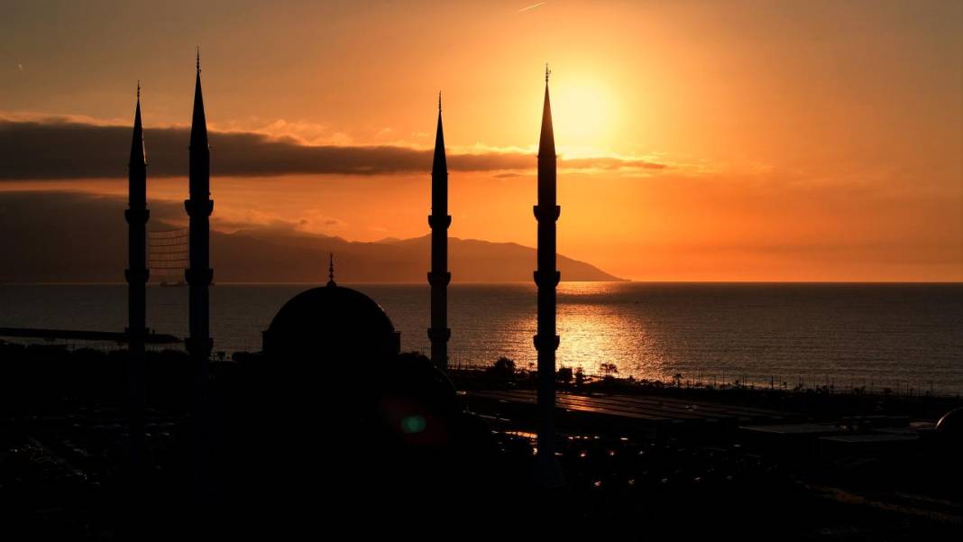 Trabzon'da gün batımı güzelliği 3