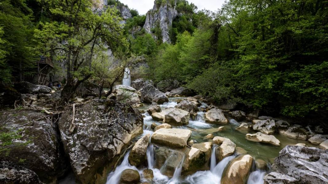 Şelalesi ve yürüyüş yolu ile Horma Kanyonu 11
