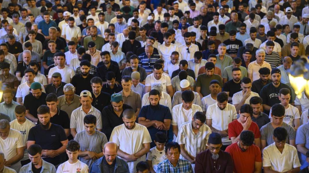 Ayasofya-i Kebir Cami-i Şerifi'nde cuma namazı 11