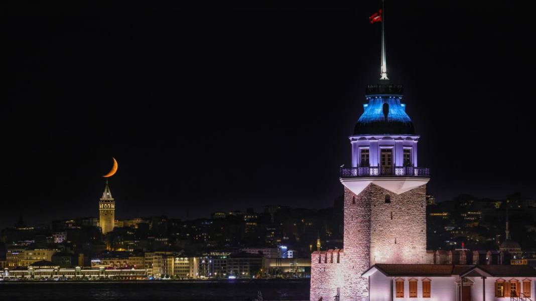 İstanbul'da hilal manzarası 10