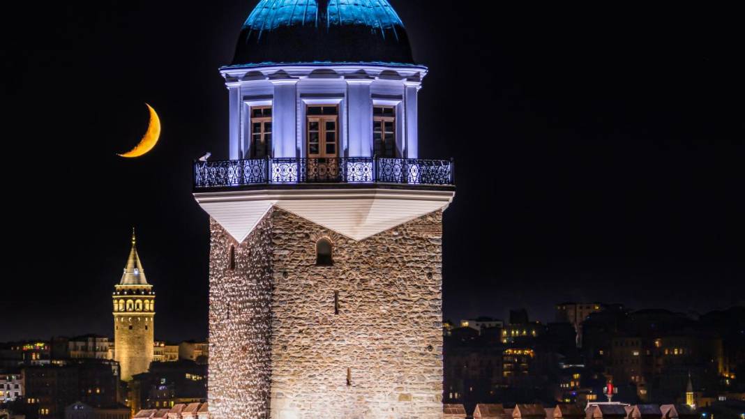 İstanbul'da hilal manzarası 8