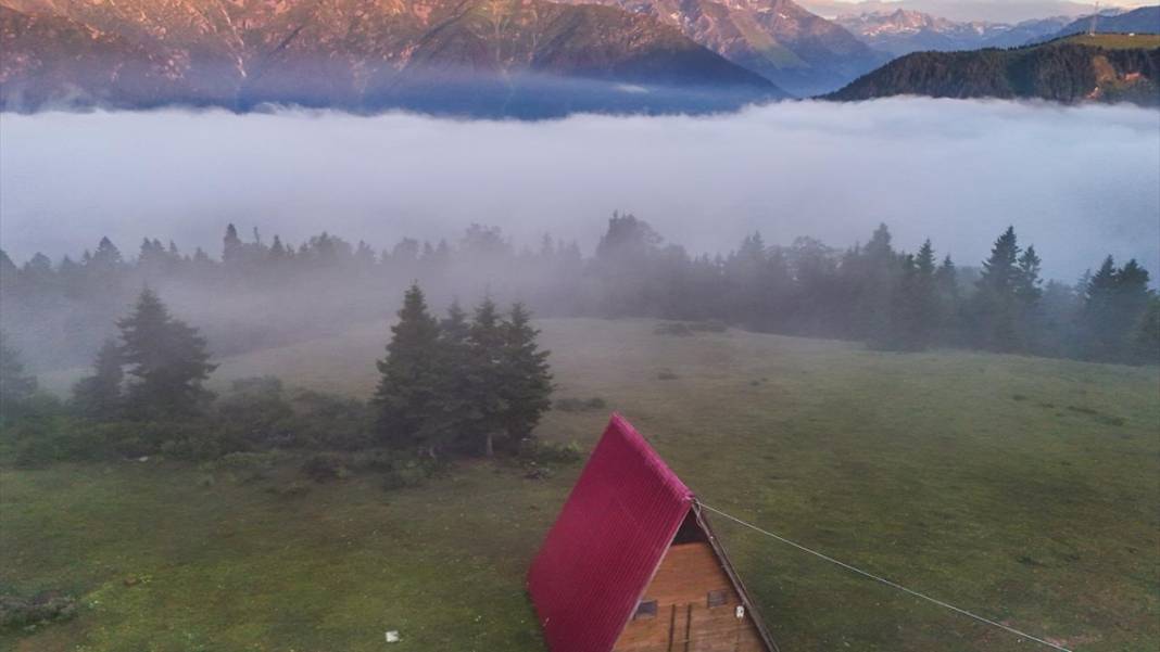 Kaçkar Dağları Milli Parkı’nda 'sis denizi' görüntülendi 3