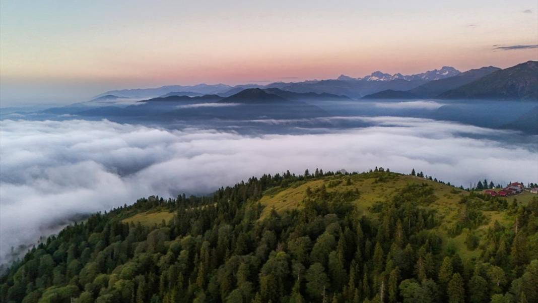 Kaçkar Dağları Milli Parkı’nda 'sis denizi' görüntülendi 5