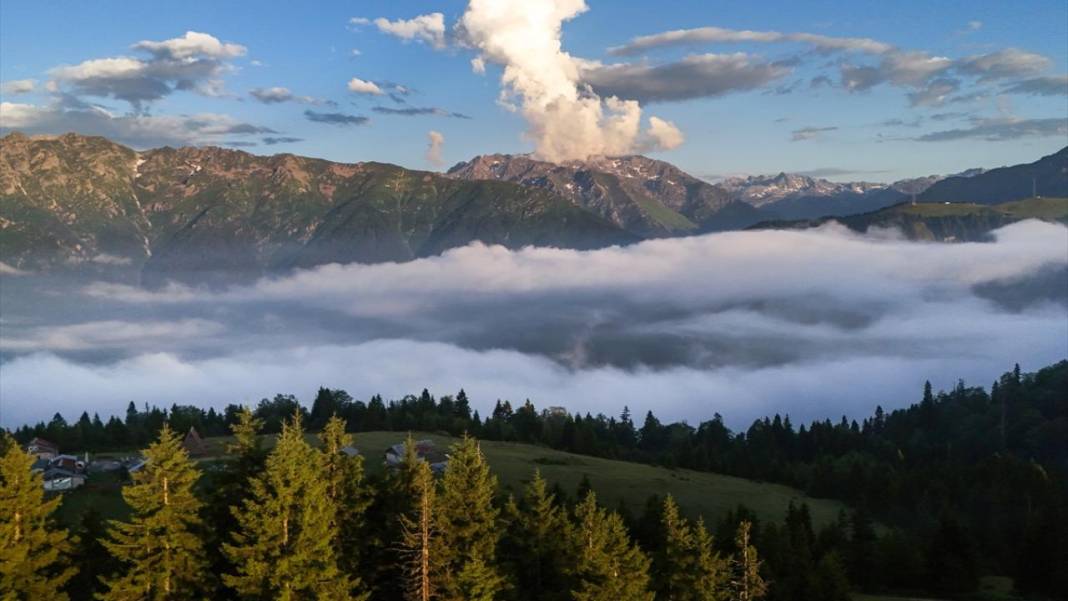 Kaçkar Dağları Milli Parkı’nda 'sis denizi' görüntülendi 9