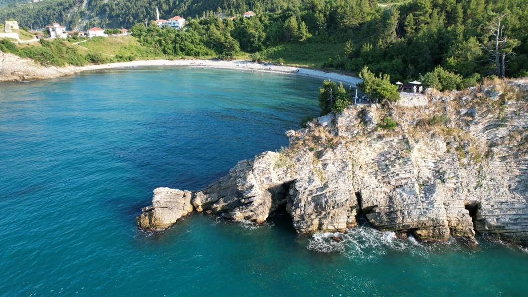 Çatalzeytin'in manzarasıyla cezbeden koyu: Ginolu 6