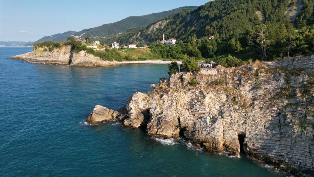 Çatalzeytin'in manzarasıyla cezbeden koyu: Ginolu 7