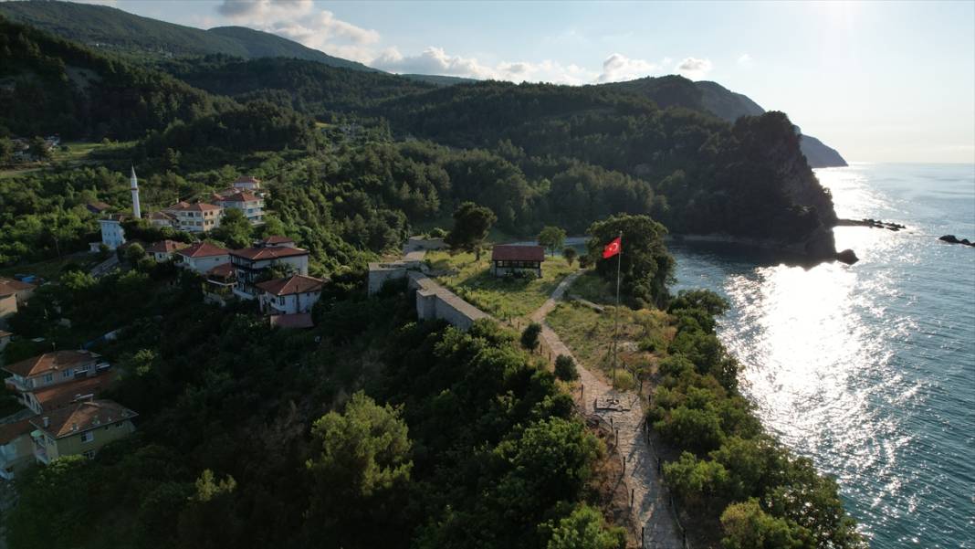 Çatalzeytin'in manzarasıyla cezbeden koyu: Ginolu 8