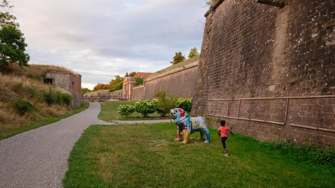 Farklı bir mimari: Fransa’nın sekizgen şehri Neuf-Brisach 9