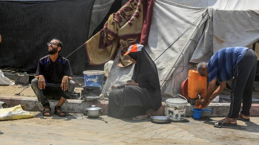 Katil israilin saldırıları altındaki Gazze'de günlük yaşam 13