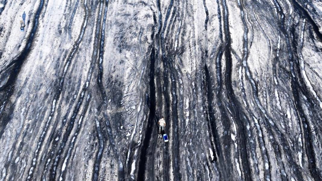 Palas Tuzla Gölü'nden dededen kalma yöntemlerle tuz çıkarma 14