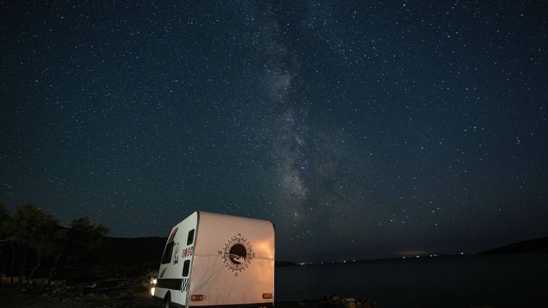 İzmir’de yıldızlı gece 10