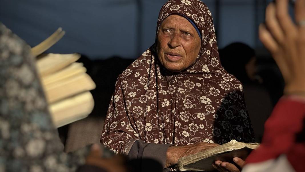 Gazzeli 73 yaşındaki Sadiye anne, çocuk ve genç kızlara Kur’an öğretiyor 3