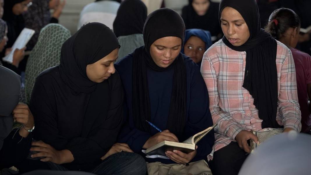 Gazzeli 73 yaşındaki Sadiye anne, çocuk ve genç kızlara Kur’an öğretiyor 5