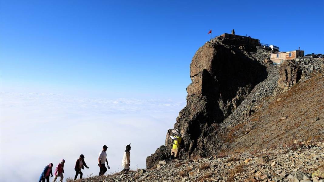 Uçurumdaki mescit 2