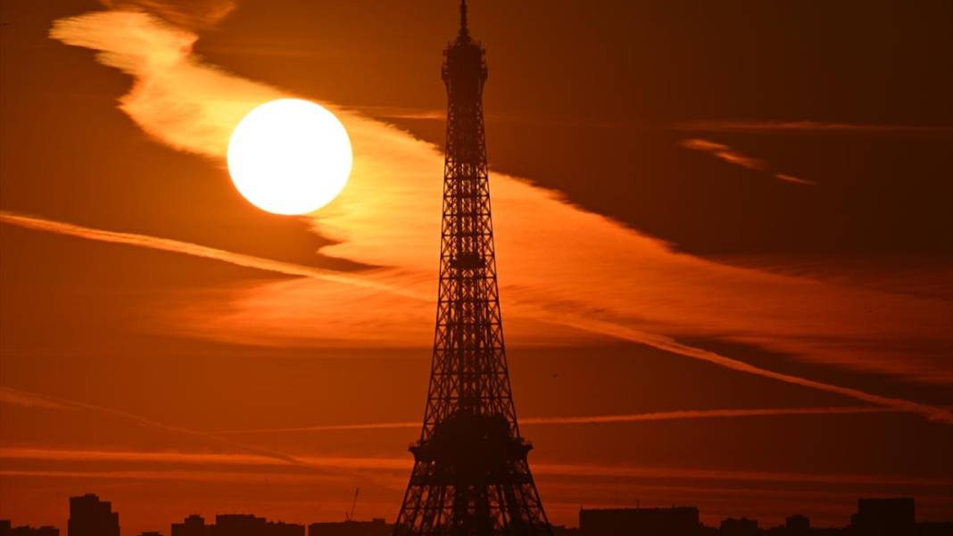 Paris'te gün doğumu 3